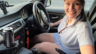 Hairy mature MILF repaid my kindness by swallowing my cum