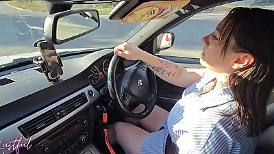 Hairy mature MILF repaid my kindness by swallowing my cum