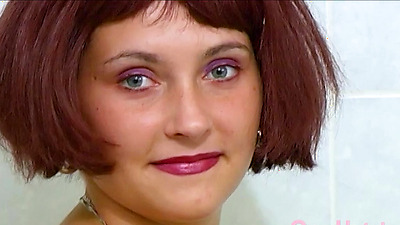 OMAHOTEL Two Ripe Ladies Gone Sexual While Bathing 3