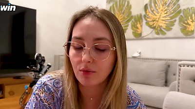 Russian Mom Alina Rai