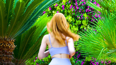 TUSHY Stunning Redhead Scarlett Explores Her Anal Fan - Scarlett Jones