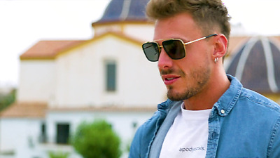 TUSHY Stunning Redhead Scarlett Explores Her Anal Fan - Scarlett Jones