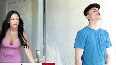 Jennifer White Tips Neighbor By Draining His Balls On Her Pussy