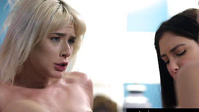 MOMMY'S CHICK - Shocked Jane Wilde Has Hard 3Way With Naughty Jessie Saint And Her Hot Stepmom