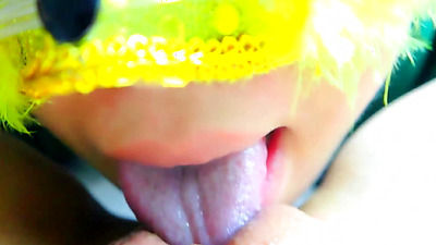 Leaked clip of licking Nong New's vagina until she squirts New241New