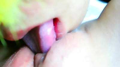 Leaked clip of licking Nong New's vagina until she squirts New241New