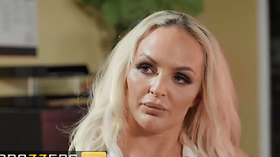 BRAZZERS Another Wild 3Way Unleashes At The No Tell Motel With Hot Girls Kiki Minaj & Louise Lee