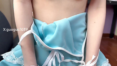 大奶女仆全程女上位榨精