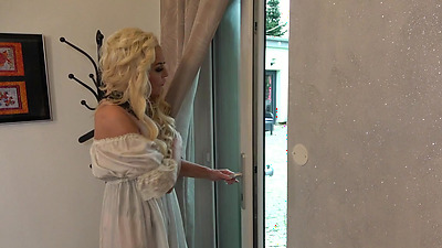 Katarina Gets Kinky With Shaft