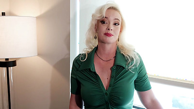 Lacy Jane's First Time - Peter Fitzwell