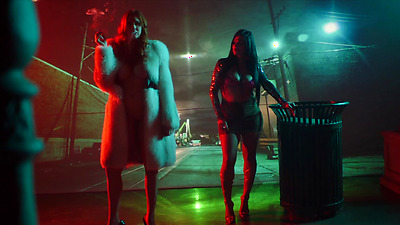 Deeper. Little Dragon Has Twisted 3Some With 2 Strangers - Maitland Ward