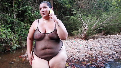 outdoor sex in a river sucking a big shaft