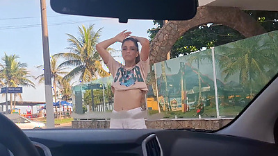 risky handjob on the street for beauty on the street and I asked for directions!