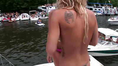 Wild Party Girls On The Lake