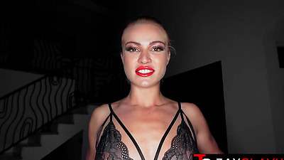 Stunning Cherry Kiss Looks Wild On Delightful Threeway