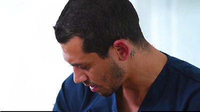 FANTASY MASSAGE - Masseur Can't Resist Betty Foxxx's Hot Arse And Fucks Her Perfect Anus