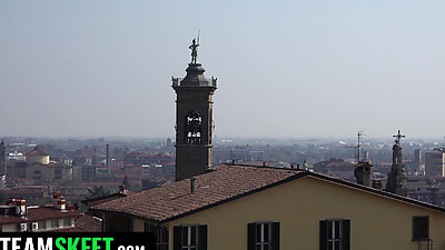 ???? Coffee And Cum: A Day With A Hot Italian Girl