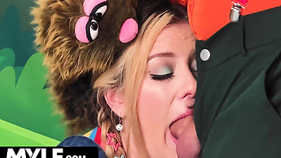 ???? Skeet Street: Where Plumbing And Pussy Go Hand In Hand With Ryan Keely