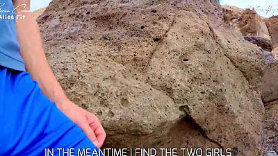 BEACH HANDJOB: during my exhib trip I find the two girls flashed in the parking lot