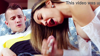 Stepson Wishes His Stepmom Would Give Him TLC Instead of Nagging - Momlikesanal