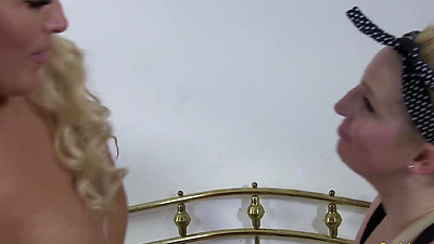 OldNannY Lesbian Ladies Fucking Electric Machine