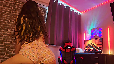 Stepsister rides her stepbrother's shaft - she teases him with her shorts