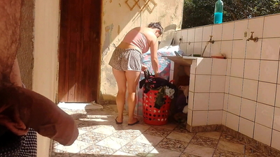 I caught my stepdaughter washing clothes in shorts, I got horny and liked her super hot pussy