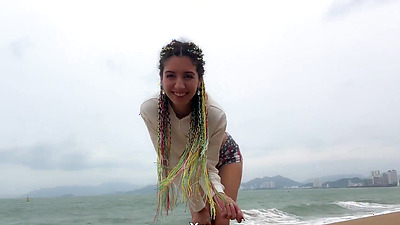 I see you jerking off to me and I want to help you cum! - Dick flashing on public beach