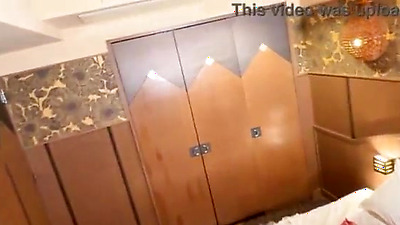 A viewing event for my beloved wife in front of three men. Insertion! Face sitting! Bukkake! Pregnant woman's pussy 2