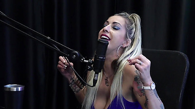 Clients come back because they don't just give sex, she masturbated since she was young, she had a client who was a bank robber, and she wanted to pay with a blowjob - Julia Fontanelli (WATCH ON: SHEER/RED)