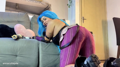 Jinx Wants you to smell her farts - Big Arse Cosplay
