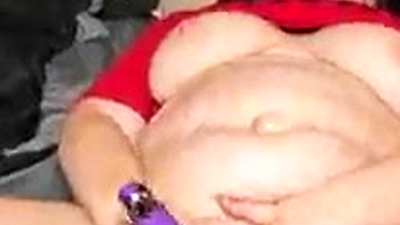 Milf cums with big tits ans big orgasm