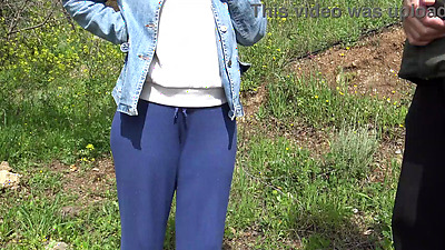 This american woman is CRAZY !!! She buys a dirty used dildo on the black market in a Muslim country !!!