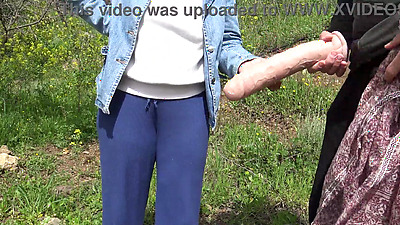 This american woman is CRAZY !!! She buys a dirty used dildo on the black market in a Muslim country !!!