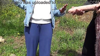 This american woman is CRAZY !!! She buys a dirty used dildo on the black market in a Muslim country !!!