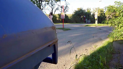 Skinny Russian Bus Stop Pickup - Ara Mix, Martin Gun