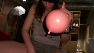 Artistic Girlfriend Doing Whipits And Masturbating