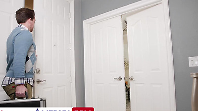 Jewelz Blu Finally Gets A Sugar Daddy And It's Her Friend's Step Dad