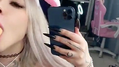 Bunny Chick Loves To Fuck With A Big Penis And Cum