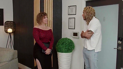 Prime Real Estate! Thick MILF Sara Jay Gets Dicked By Derek Savage!