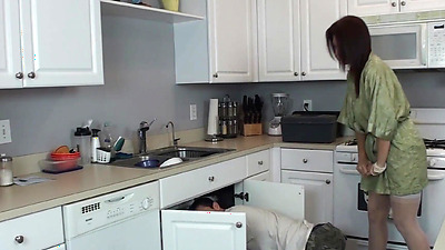 Charlee Chase Fucks The Plumber! She Got Facialized In The Kitchen!