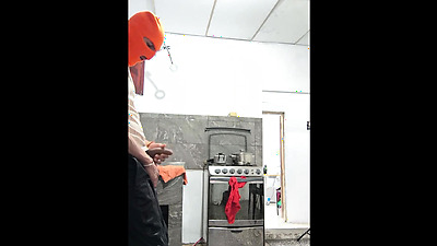 Big shaft!! My fantasy is to fuck my stepsister. I masturbate after seeing her in a sexy skirt.