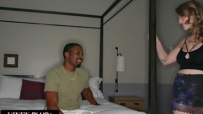 Octavia never does this, but for a tall, dark, and well-hung stranger she can't resist going back to his place after a night out at the club.