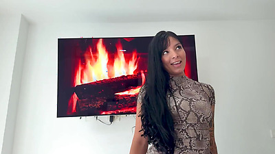 Daniela comes home with a pleasant surprise in her ARSE - Daniela Ortiz