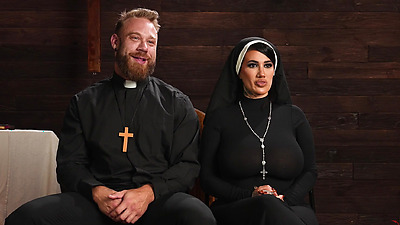 Kinky Sister - Arabelle Raphael