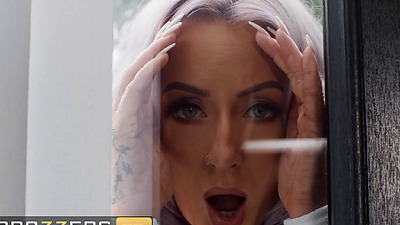 BRAZZERS - Smoking Hot Zoe Grey Is More Than Happy To Help Danny Play With His Massive Penis