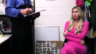 Desperate And Broke Yoga Teacher Shoplift From The Wrong Store - Shoplyfter MYLF - Sydney Paige