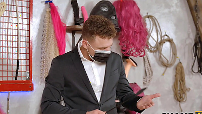 SHAME4K. His Momm’s best friend turned out to be a dominatrix. Hot sex with Tanya Virago