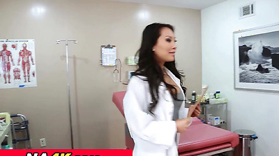 Asian doctor Asa Akira seduces married man during his physical