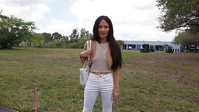 Spreading Pussy For Cash